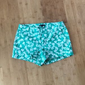 Green Floral Gap Shorts